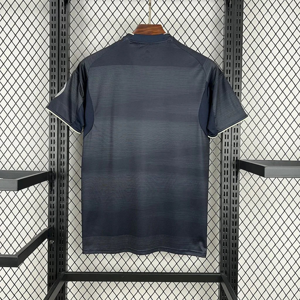 Maillot Real Madrid Extérieur 2025/2026 : vue arrière
