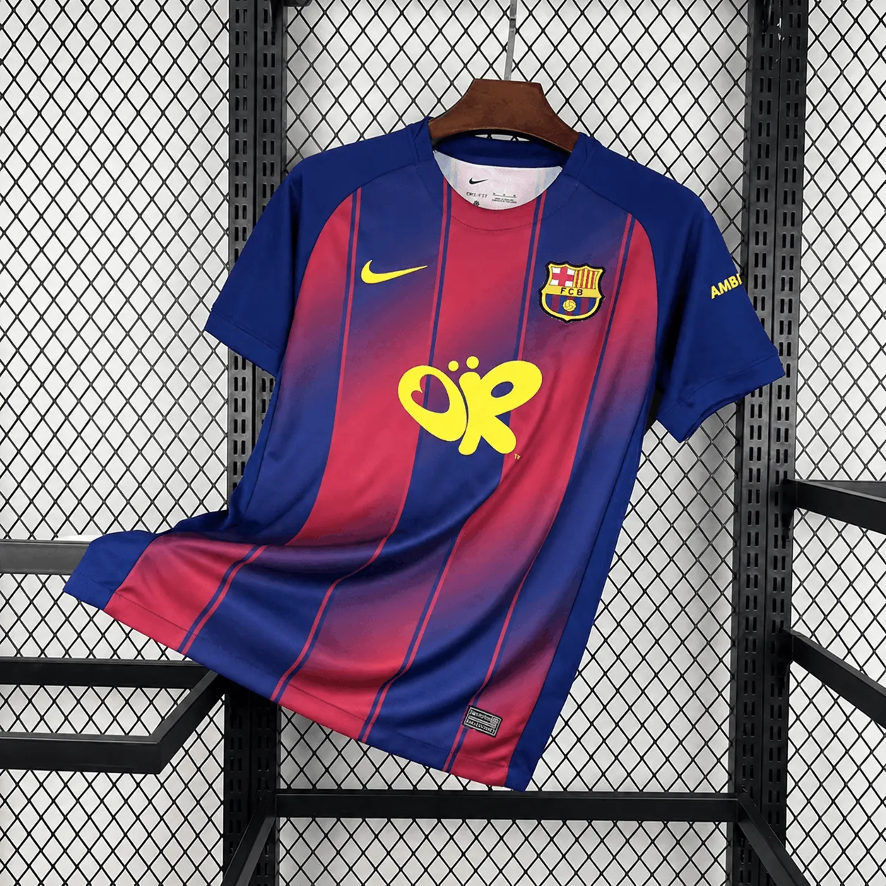 Maillot Barcelone x Olivia Rodrigo 2025/2026 : vue avant